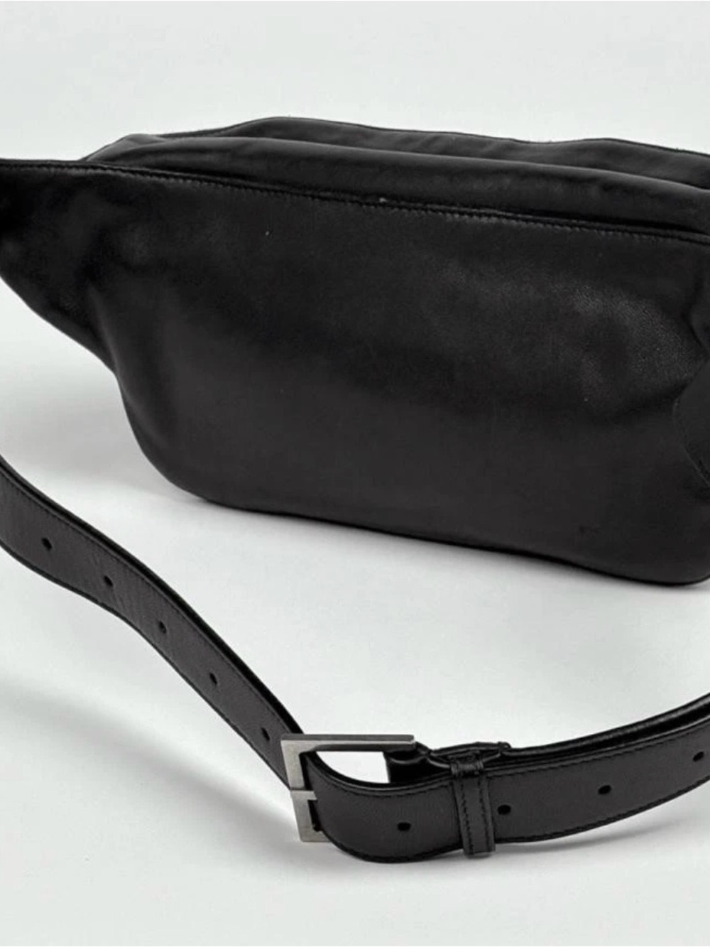 Saint Laurent Black Leather YSL Logo Belt Bag with Silver Hardware - Picture 2 of 10